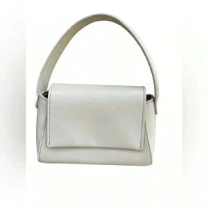 H.O.W women’s hand bag clutch cream off white used in excellent condition